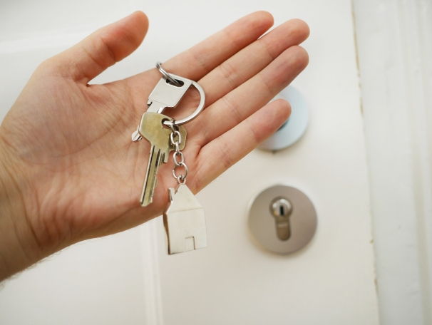 https://CarrieT.StopRentingStartOwning.net